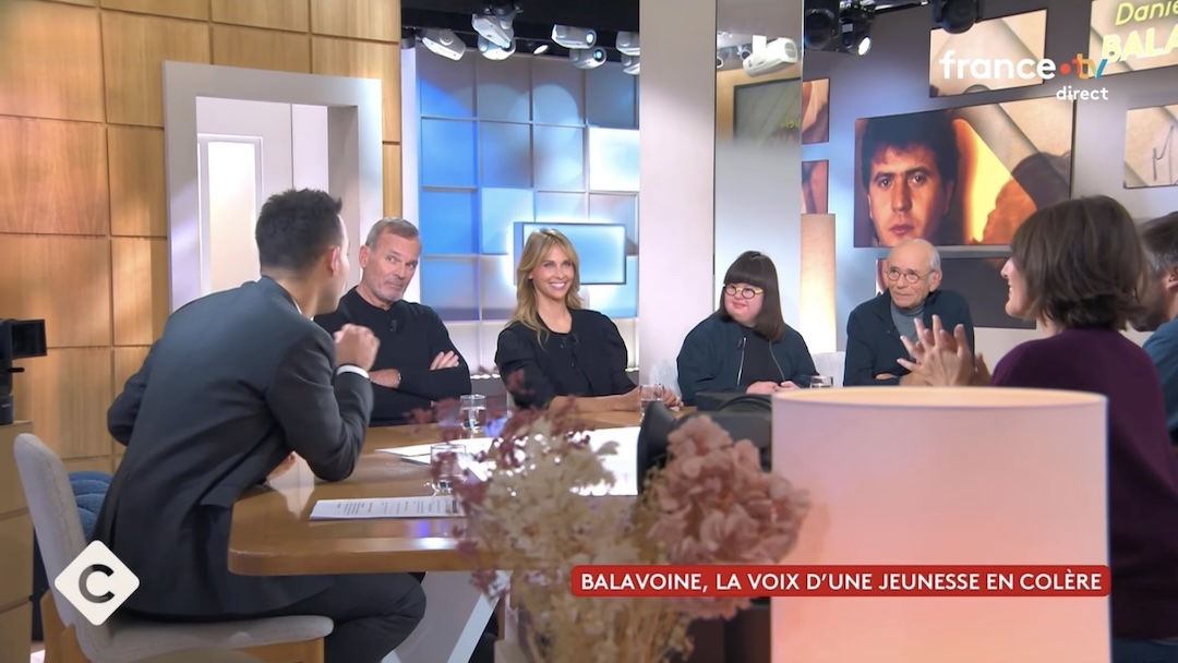 Guy Balavoine et les artistes de “Balavoine Ma Bataille” en live sur France 5 dans C à Vous le 21 novembre 2025